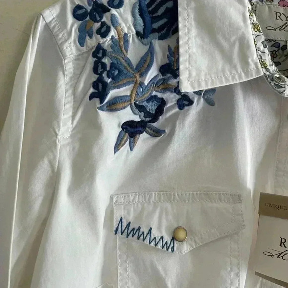 Ryan Michael Embroidered Blue Floral White shirt - Picture 6 of 11